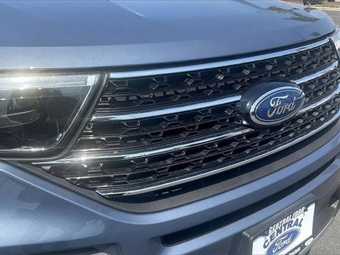 Certified 2021 Ford Explorer XLT w/ Equipment Group 202A image 29