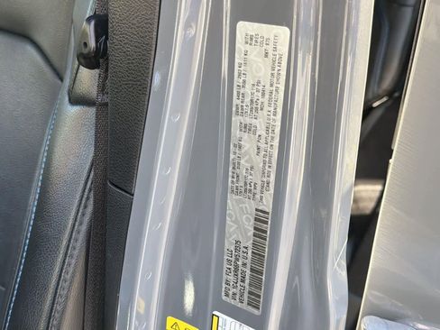 Used 2023 Jeep Wrangler Unlimited Rubicon 4xe image 9