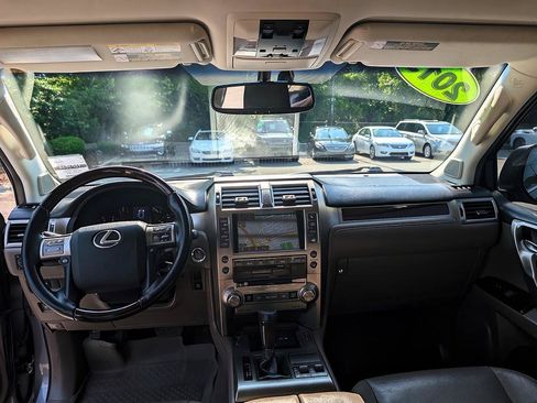 Used 2019 Lexus GX 460 Premium AWD/4WD image 13