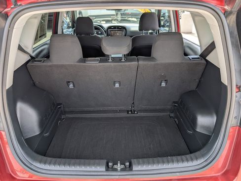 Certified 2023 Kia Soul LX FWD image 29