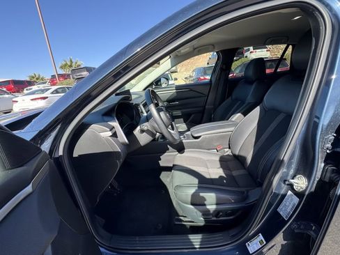 Used 2025 MAZDA CX-50 AWD 2.5 S w/ Preferred Package image 9