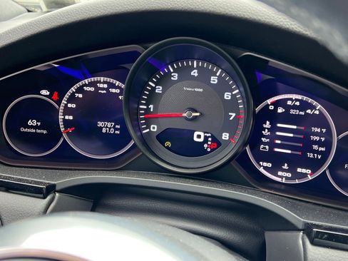 Certified 2023 Porsche Cayenne Coupe AWD/4WD image 25