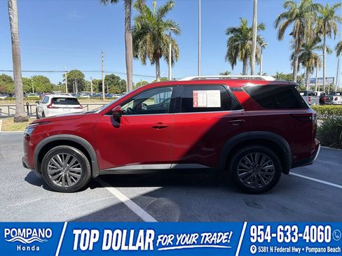 Used 2024 Nissan Pathfinder SL w/ SL Premium Package FWD image 6