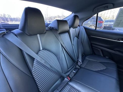 Used 2019 Toyota Camry SE image 33