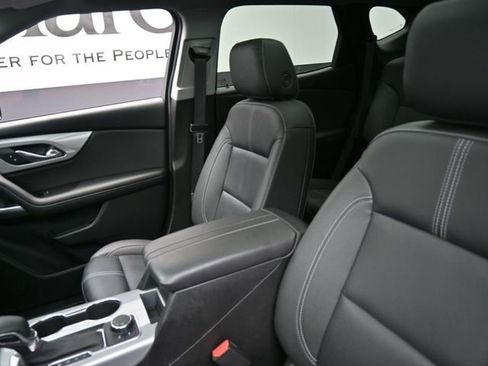 Used 2023 Chevrolet Blazer LT image 16