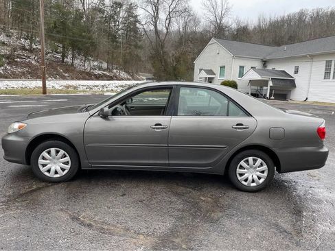 Used 2006 Toyota Camry FWD image 6