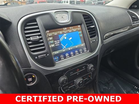 Certified 2019 Chrysler 300 Limited image 20