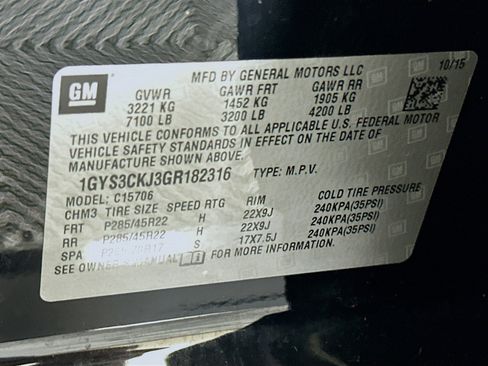 Used 2016 Cadillac Escalade Premium RWD image 12