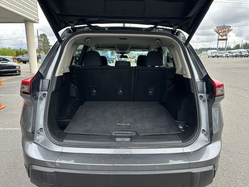 Used 2025 Nissan Rogue SV AWD/4WD image 25