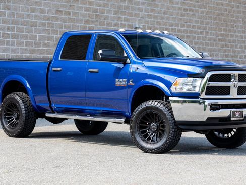 Used 2015 RAM 2500 Tradesman w/ Chrome Appearance Group AWD/4WD image 5