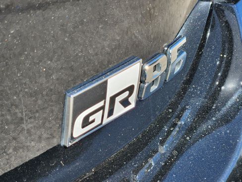 Used 2024 Toyota GR86 Premium RWD image 27