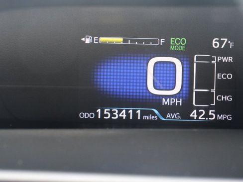 Used 2017 Toyota Prius Four FWD image 25