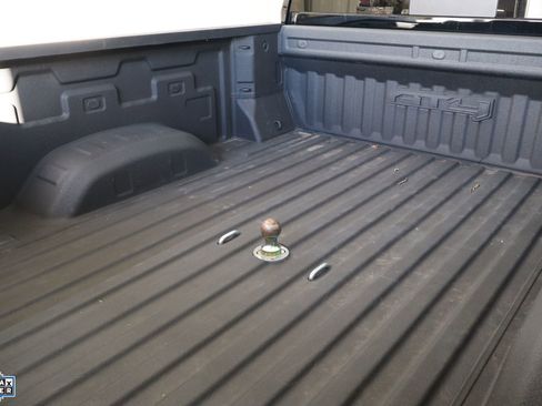 Used 2024 GMC Sierra 2500 AT4 w/ AT4 Premium Plus Package image 28