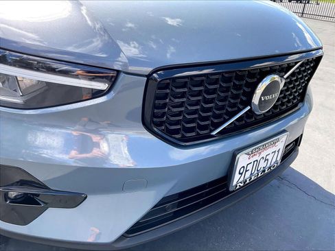 Used 2023 Volvo XC40 B5 Plus w/ Protection Package Premier image 33