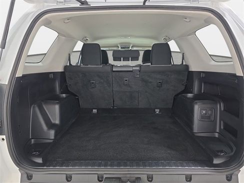 Certified 2024 Toyota 4Runner SR5 image 30