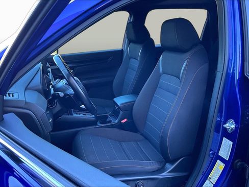 Used 2025 Honda CR-V Sport image 9