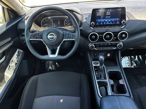 Used 2024 Nissan Sentra SV FWD image 21