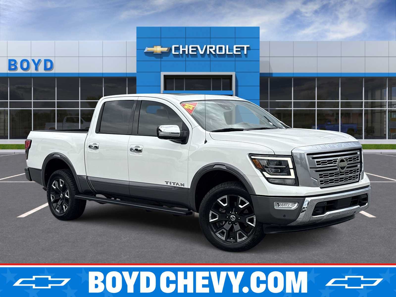Used 2021 Nissan Titan Platinum Reserve w/ Moonroof Package AWD/4WD image 1