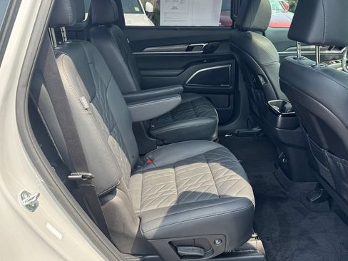 Used 2025 Kia Telluride SX X-Line AWD/4WD image 33