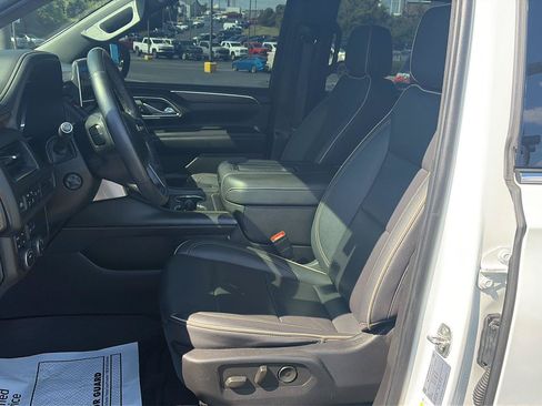 Used 2022 Chevrolet Suburban Premier AWD/4WD image 12
