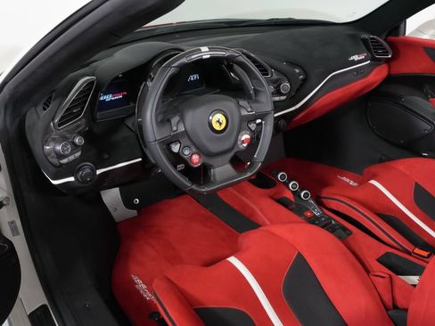 Used 2020 Ferrari 488 Pista Spider RWD image 4