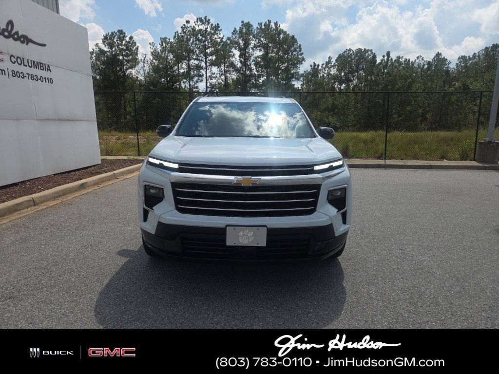 Certified 2026 Chevrolet Traverse High Country FWD image 4