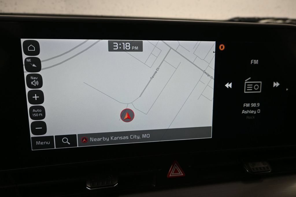 Used 2023 Kia Sportage EX AWD/4WD image 16
