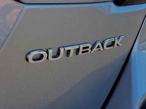 Used 2020 Subaru Outback Limited AWD/4WD image 29