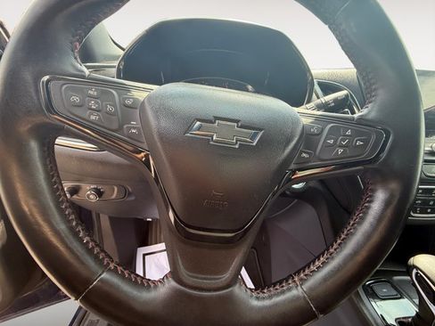 Used 2022 Chevrolet Equinox RS w/ Infotainment Package AWD/4WD image 11