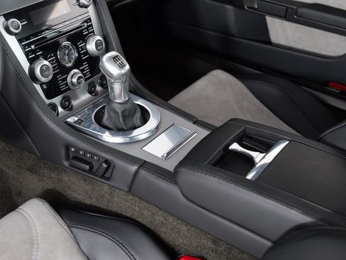 Used 2009 Aston Martin DBS Coupe RWD image 24