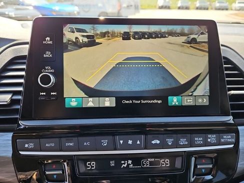 Certified 2026 Honda Odyssey Elite image 11
