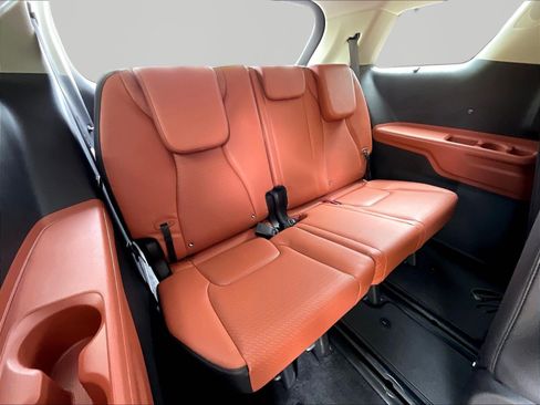Used 2024 Kia Carnival SX Prestige FWD image 25