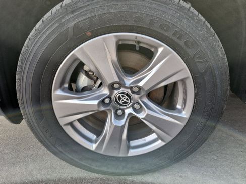 Used 2025 Toyota RAV4 XLE image 15