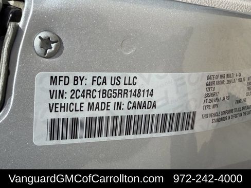 Used 2024 Chrysler Pacifica Touring-L FWD image 35