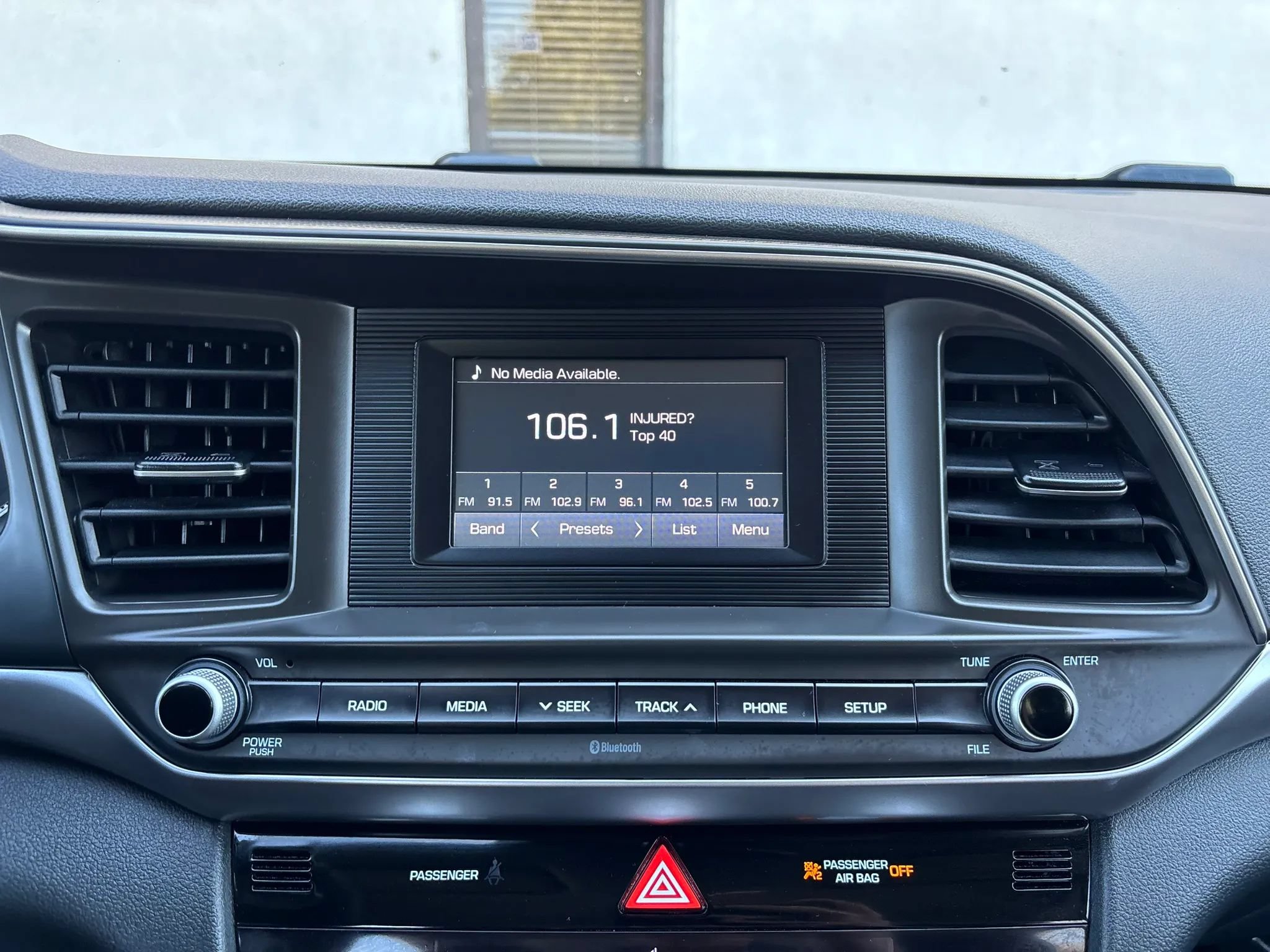 Used 2020 Hyundai Elantra SE w/ Cargo Package (C1) FWD image 26