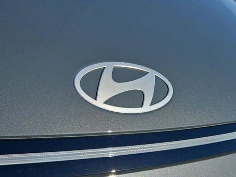 New 2026 Hyundai Kona SE image 11