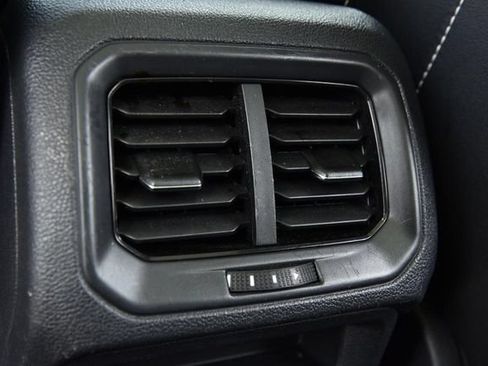 Certified 2023 Volkswagen Taos SE w/ Panoramic Sunroof Package FWD image 22