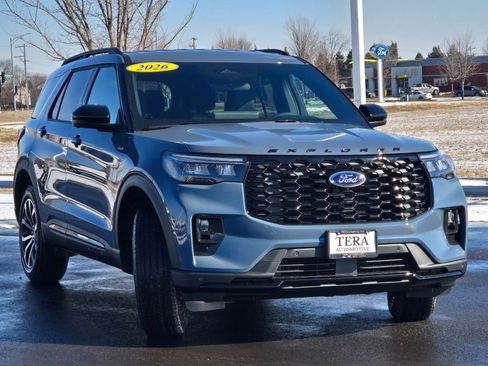 New 2026 Ford Explorer ST-Line image 3