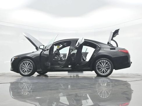 Used 2025 Mercedes-Benz CLA 250 image 50
