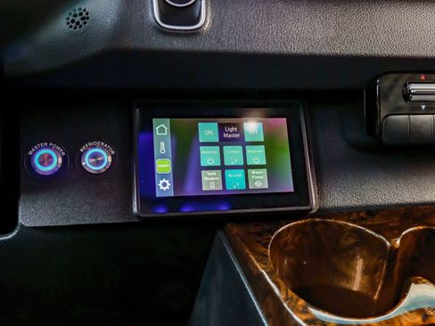 Used 2023 Mercedes-Benz Sprinter 3500 image 61