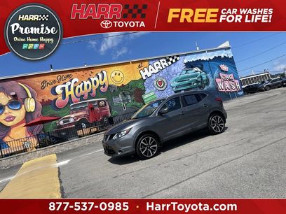Used 2017 Nissan Rogue Sport SL w/ SL Premium Package