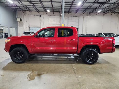 Used 2023 Toyota Tacoma SR AWD/4WD image 7