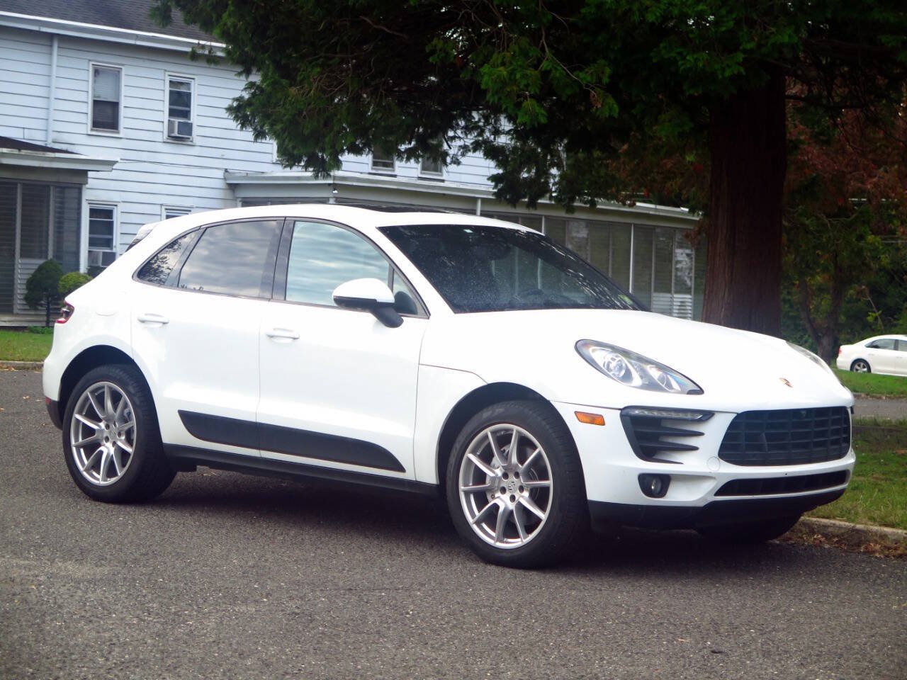 Used 2017 Porsche Macan S AWD/4WD image 6