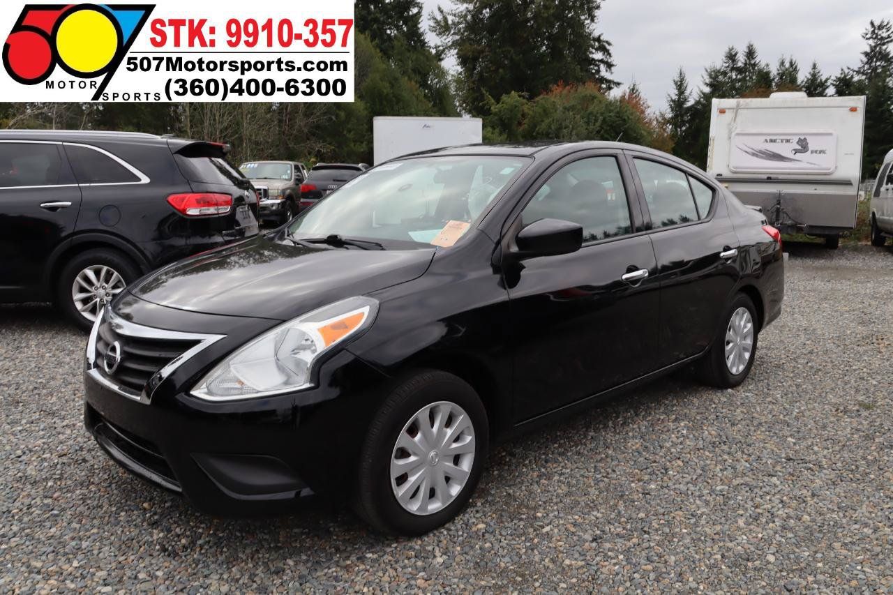 Used 2016 Nissan Versa SV FWD image 2