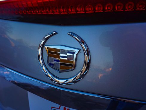 Used 2010 Cadillac CTS Luxury image 5