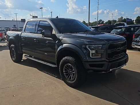 Used 2019 Ford F150 Raptor w/ Equipment Group 802A Luxury image 3