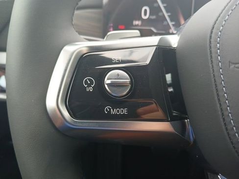 New 2025 BMW i7 xDrive60 image 26