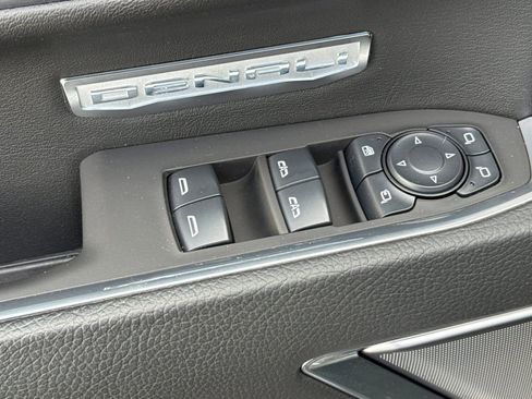 Used 2025 GMC Sierra 1500 Denali AWD/4WD image 11