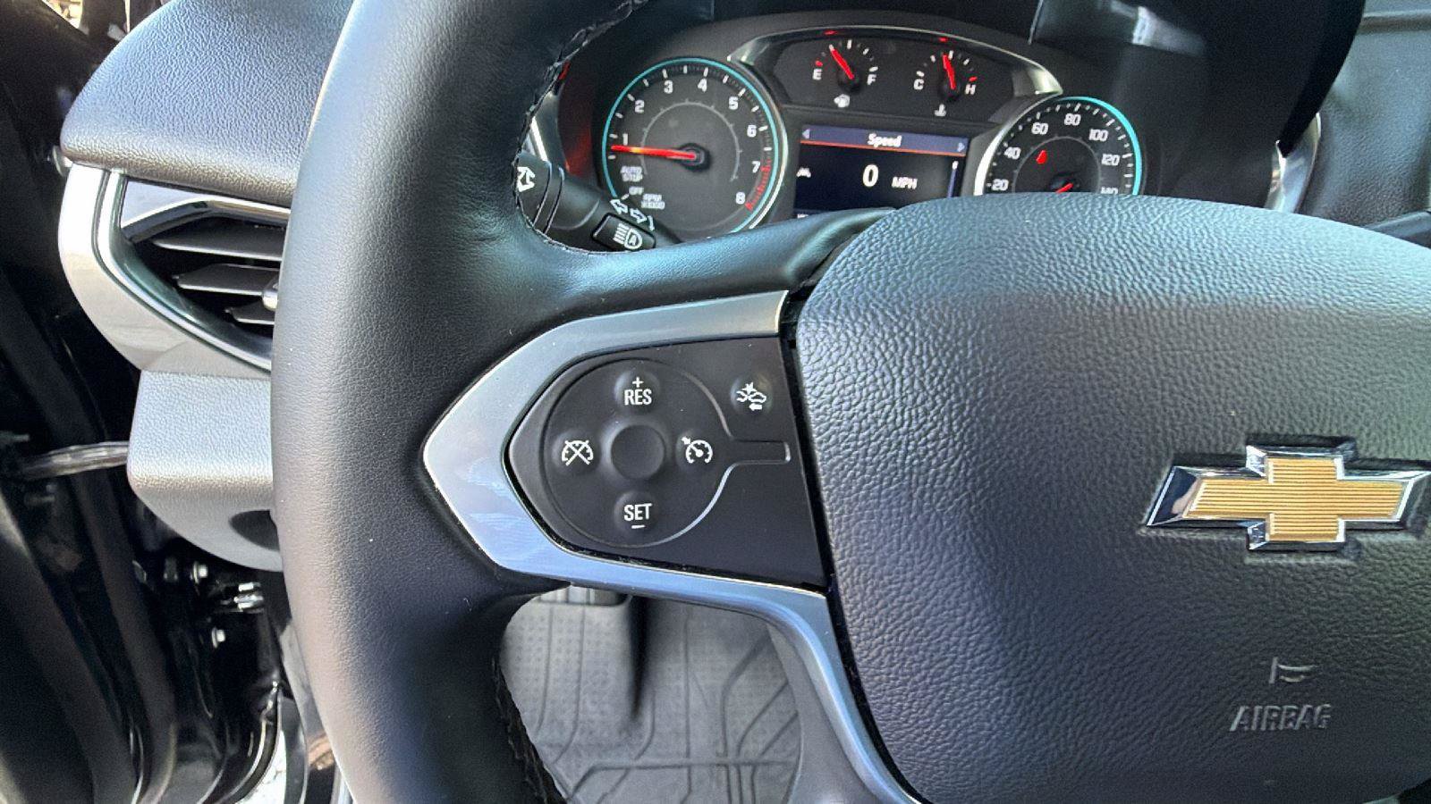 Used 2023 Chevrolet Traverse LT FWD image 27