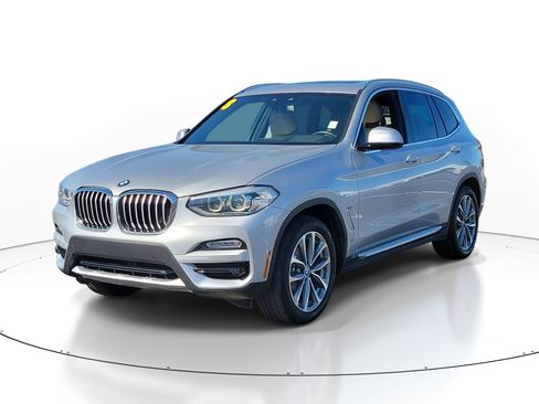 Used 2018 BMW X3 xDrive30i AWD/4WD image 3